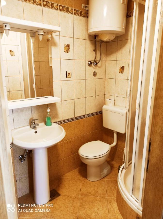 באסקה וודה Apartment Topic מראה חיצוני תמונה