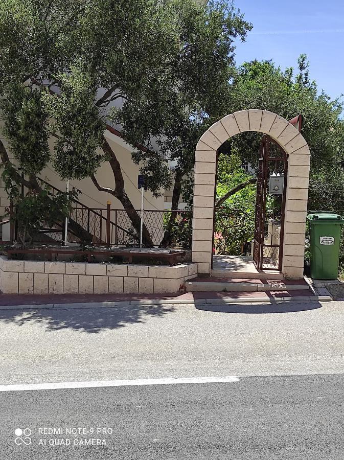 באסקה וודה Apartment Topic מראה חיצוני תמונה