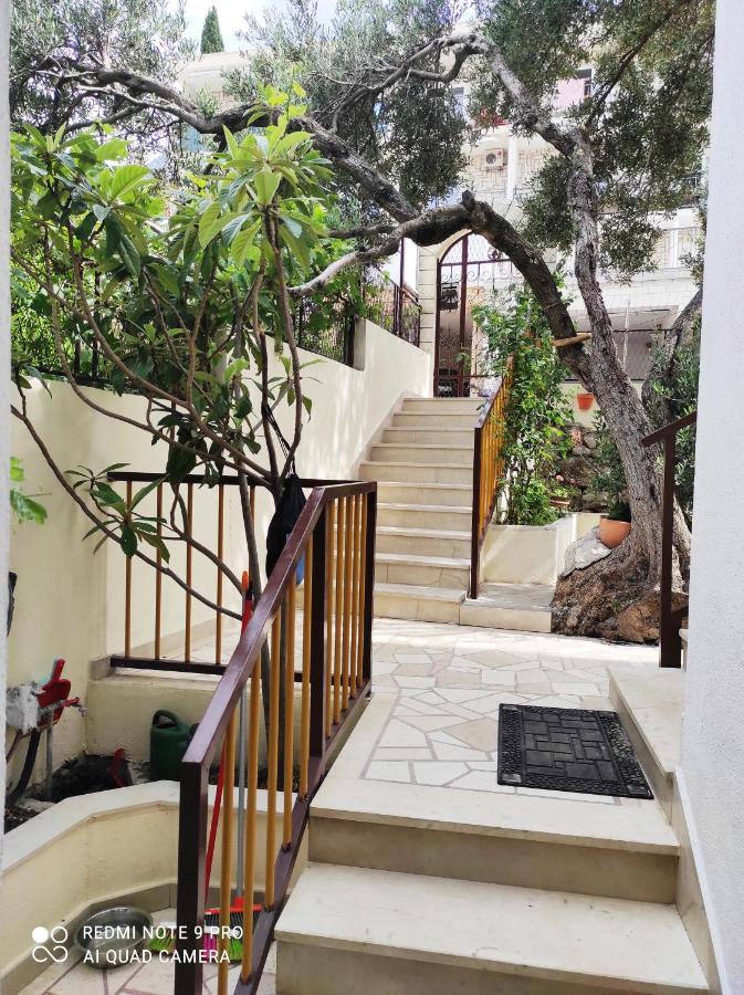 באסקה וודה Apartment Topic מראה חיצוני תמונה