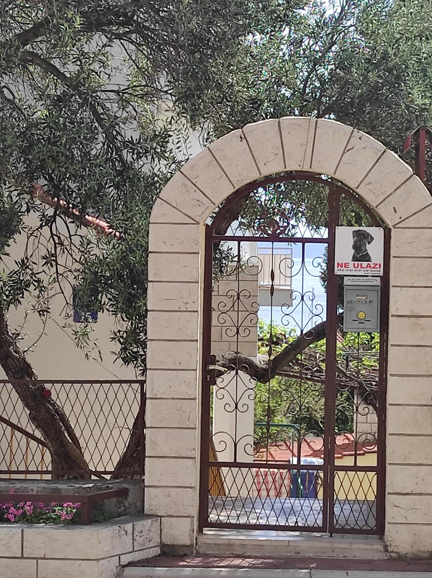 באסקה וודה Apartment Topic מראה חיצוני תמונה