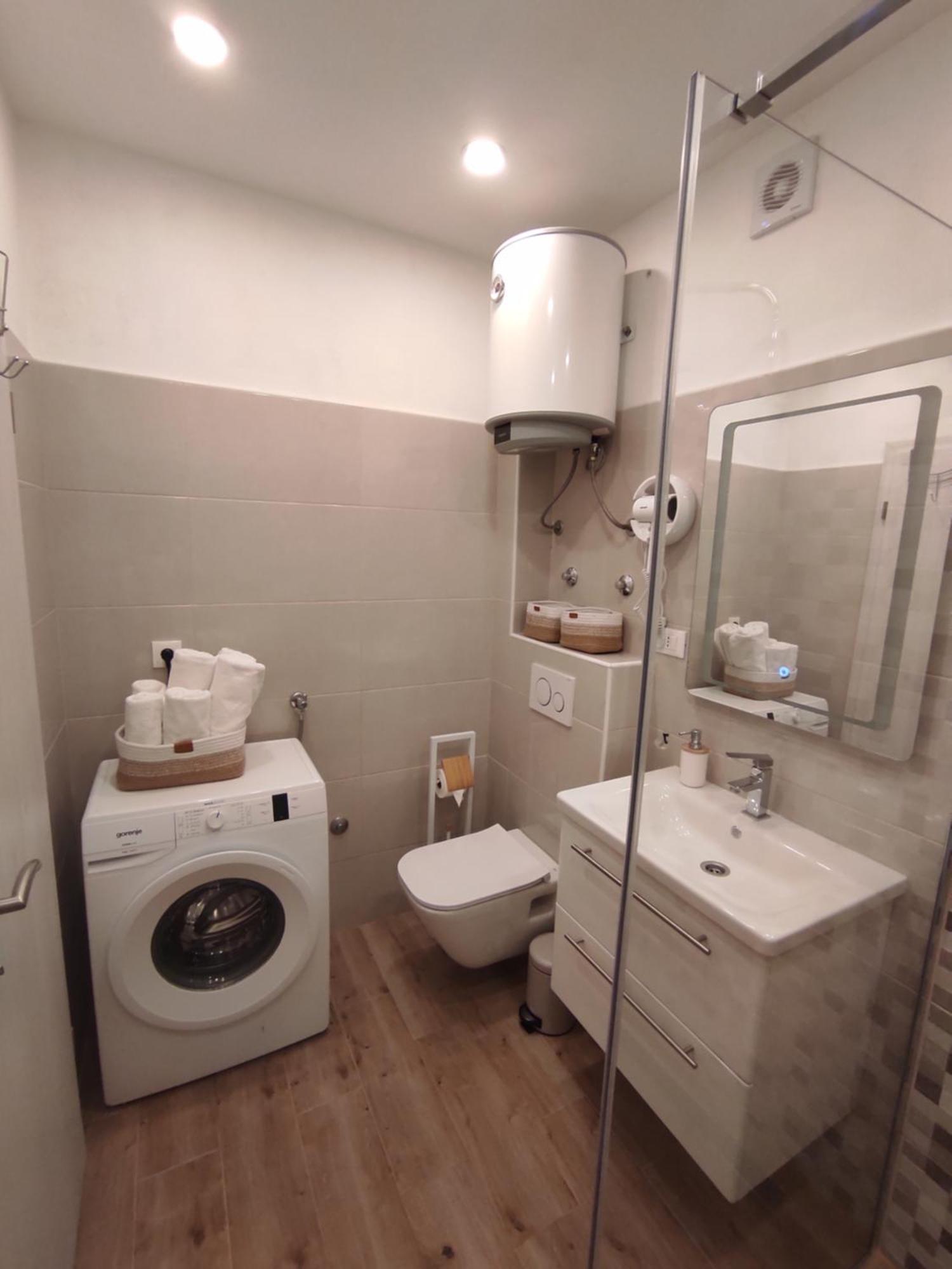 באסקה וודה Apartment Topic מראה חיצוני תמונה