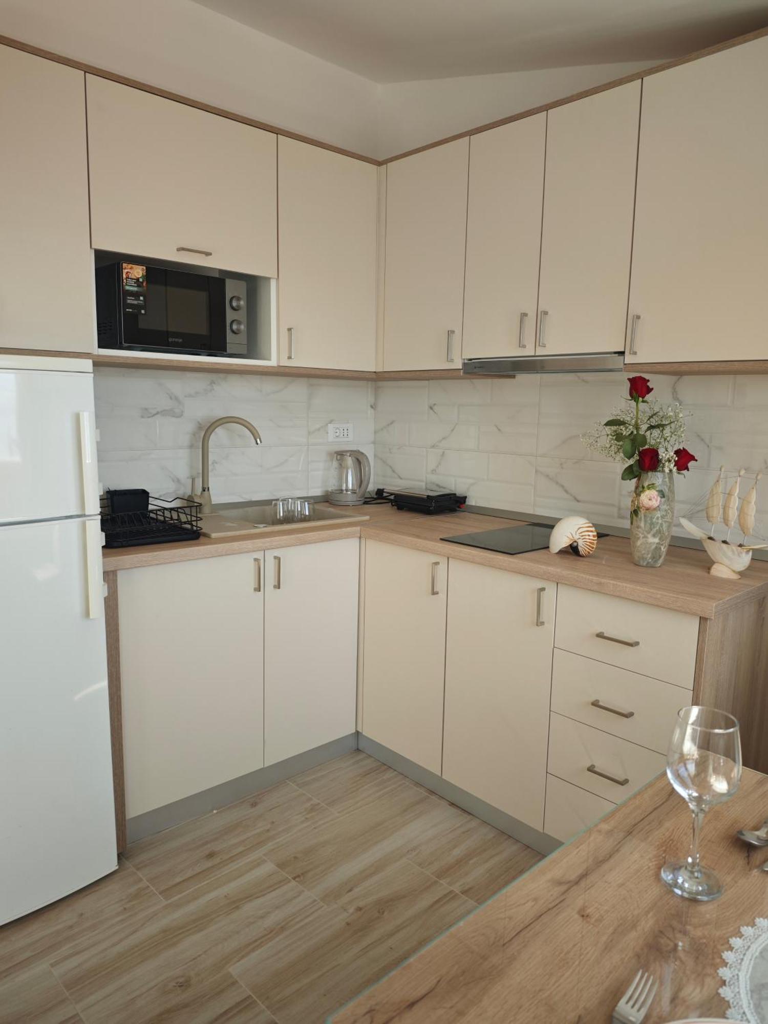 באסקה וודה Apartment Topic מראה חיצוני תמונה
