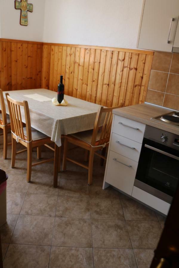 באסקה וודה Apartment Topic מראה חיצוני תמונה