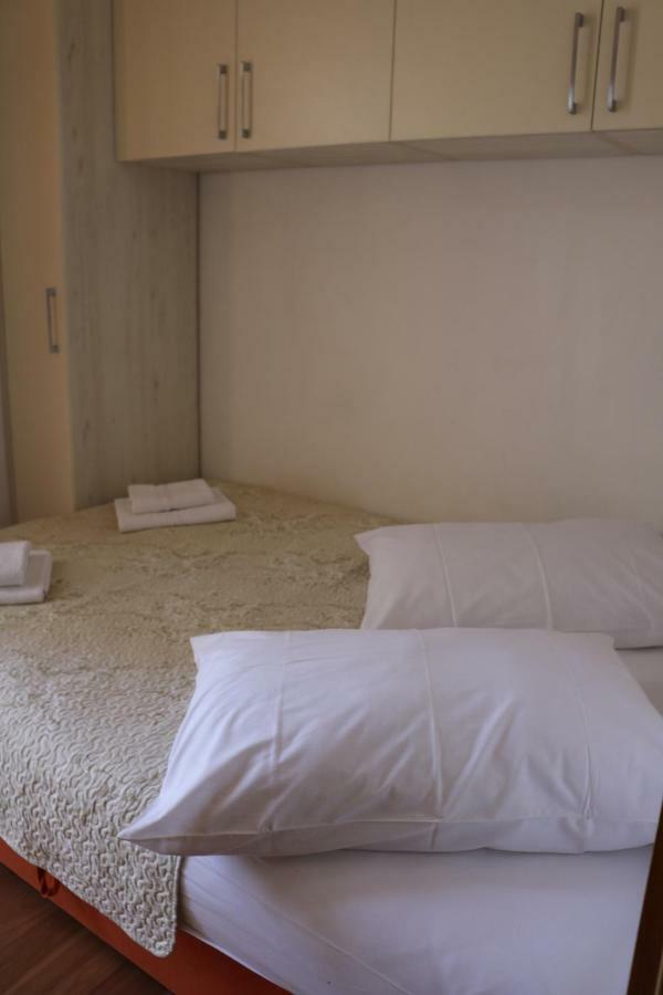 באסקה וודה Apartment Topic מראה חיצוני תמונה